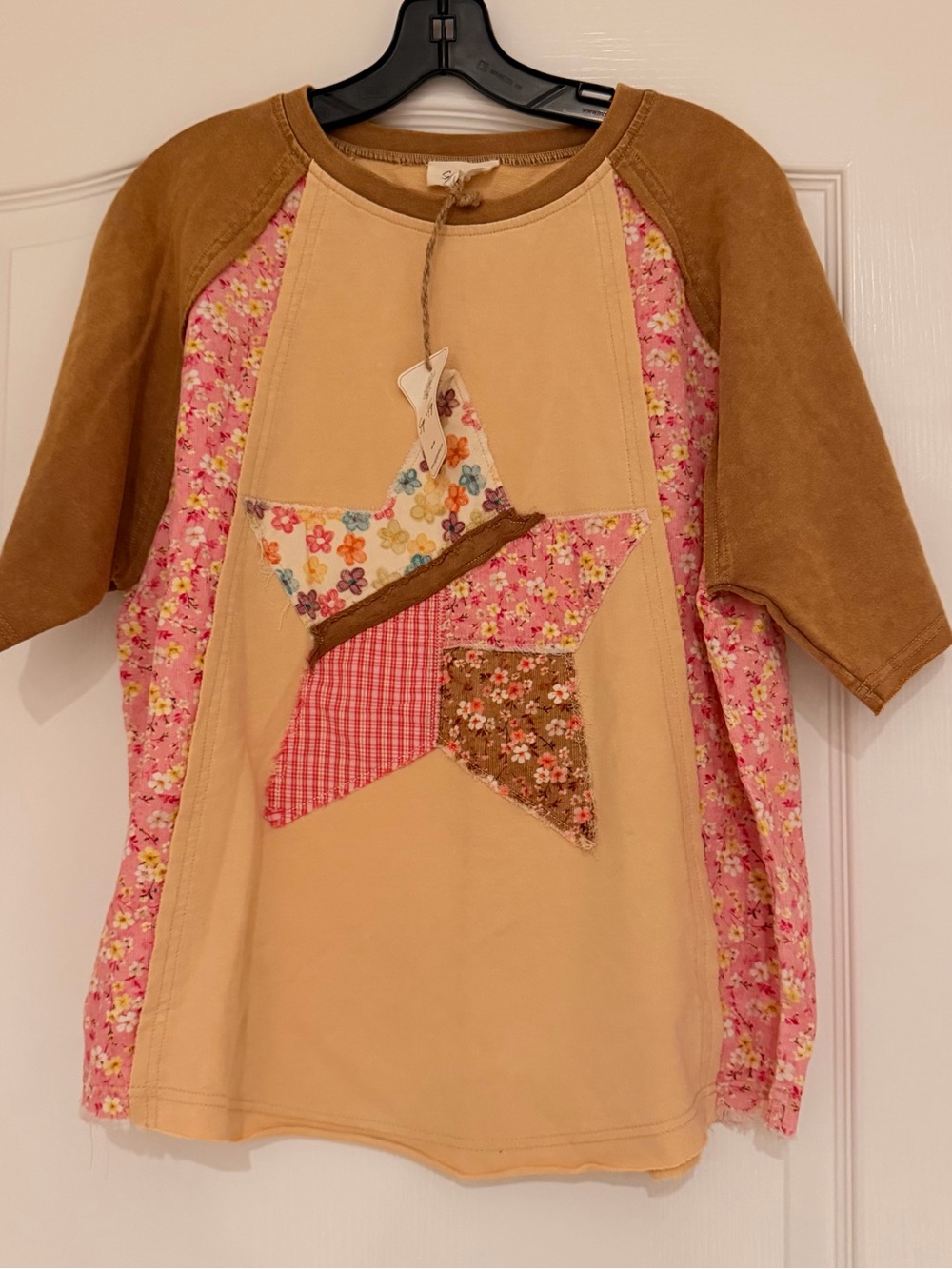 New Sage+Fig Patchwork Star Raglan Tee - Pink & Tan Size Small Oversized